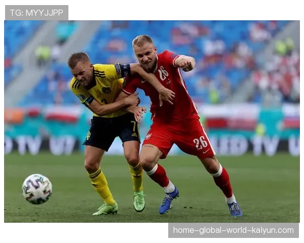 波兰莱万多夫斯基锋线支撑 阵容厚度不足制约走远