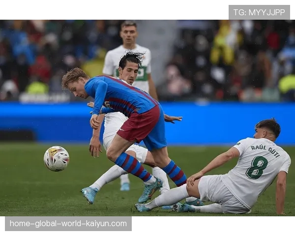 巴萨客场四球逆转布拉格斯拉维亚 西甲豪门保留直通希望